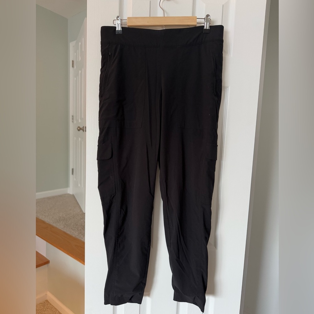 Athleta Black Cargo Pants